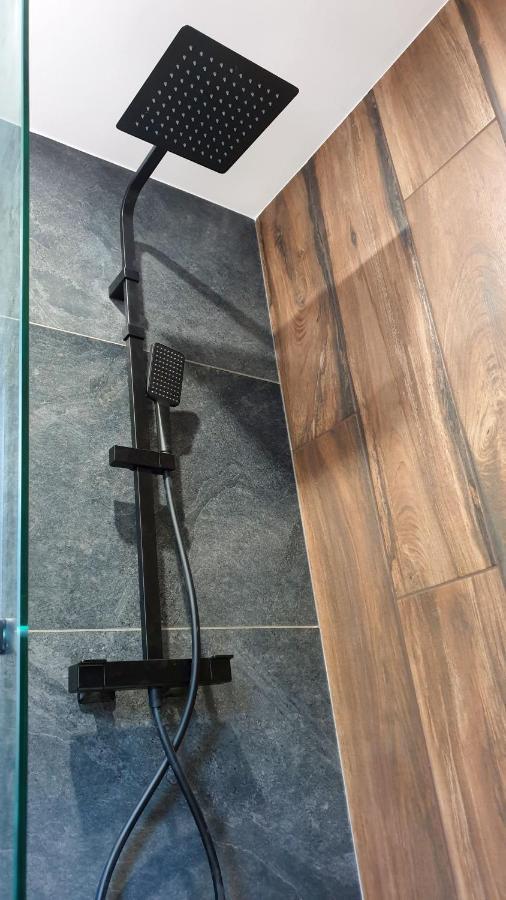 Gary Suite - Studio Cosy, Spa Et Jardin Privatif A 4 Min De Cambrai Awoingt Eksteriør bilde