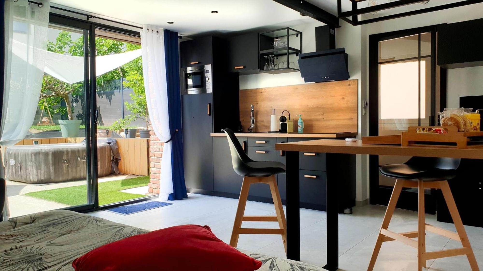 Gary Suite - Studio Cosy, Spa Et Jardin Privatif A 4 Min De Cambrai Awoingt Eksteriør bilde