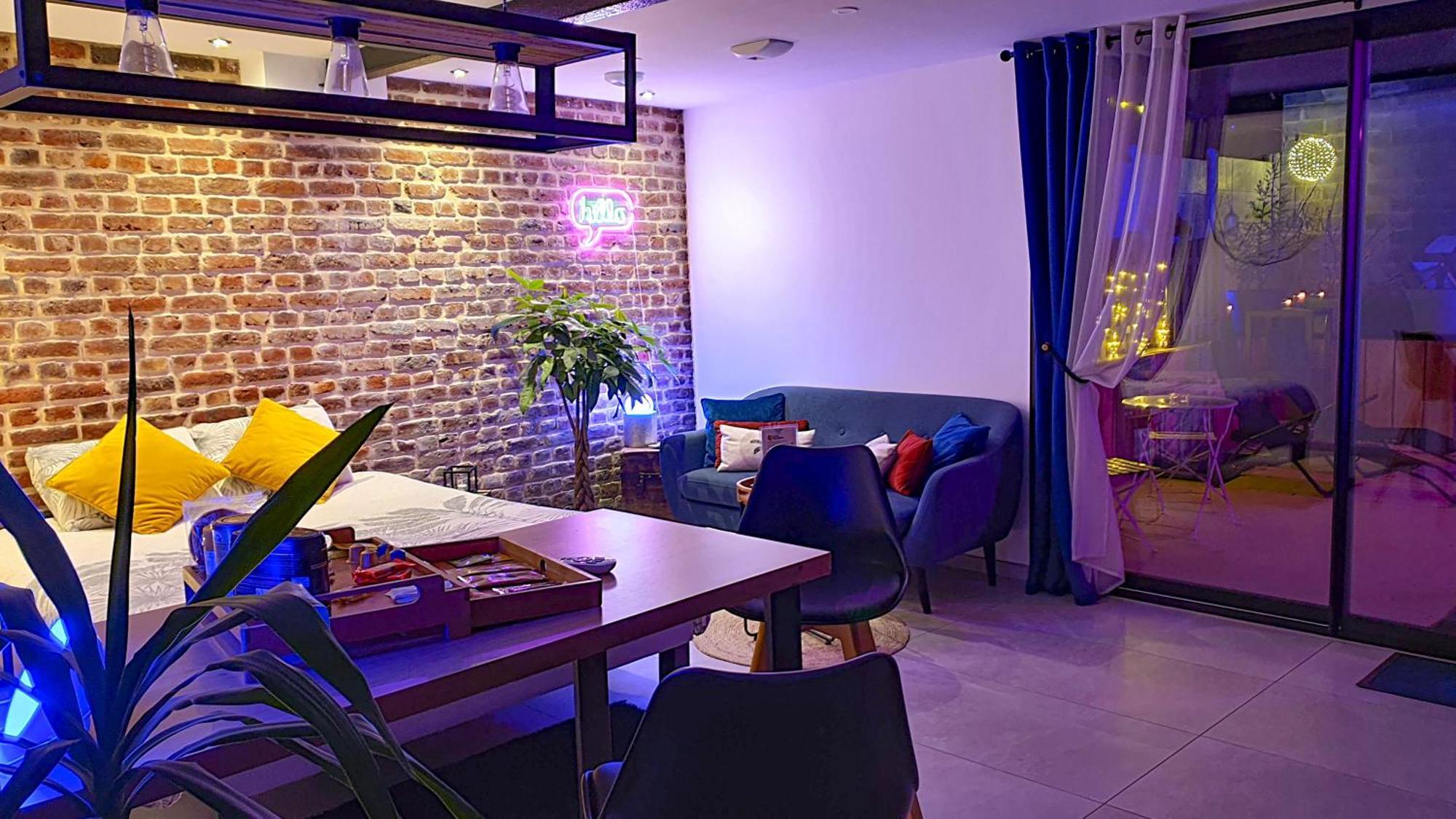 Gary Suite - Studio Cosy, Spa Et Jardin Privatif A 4 Min De Cambrai Awoingt Eksteriør bilde